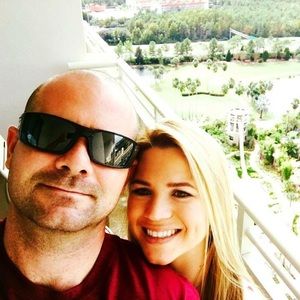 Meet your Posher, Whitney